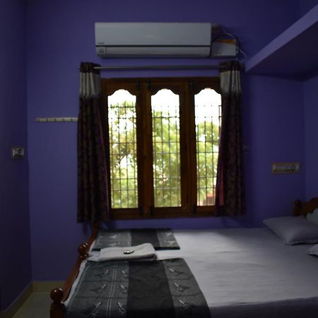 Rainbow Guest House Tiruvannāmalai Exterior foto