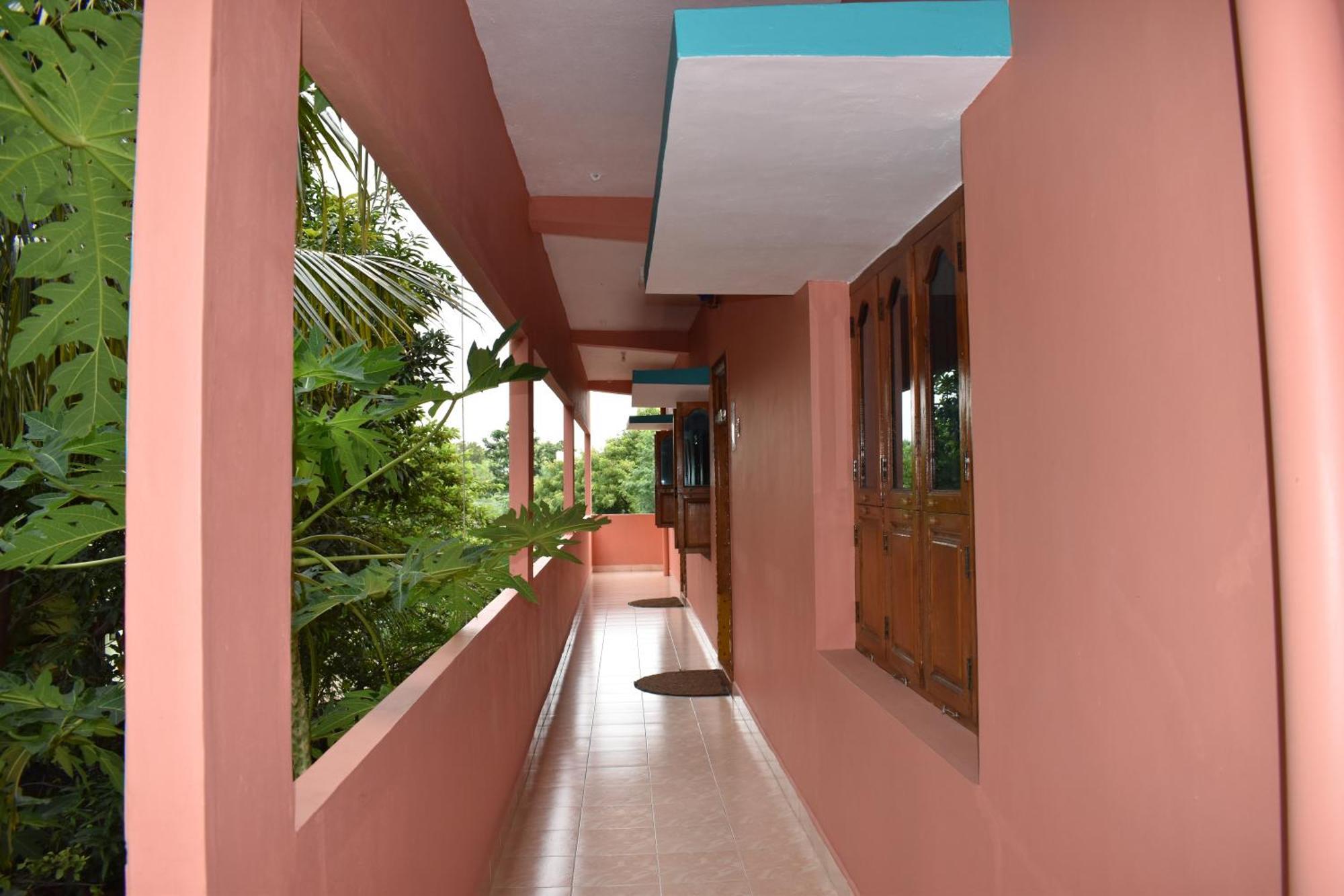 Rainbow Guest House Tiruvannāmalai Exterior foto