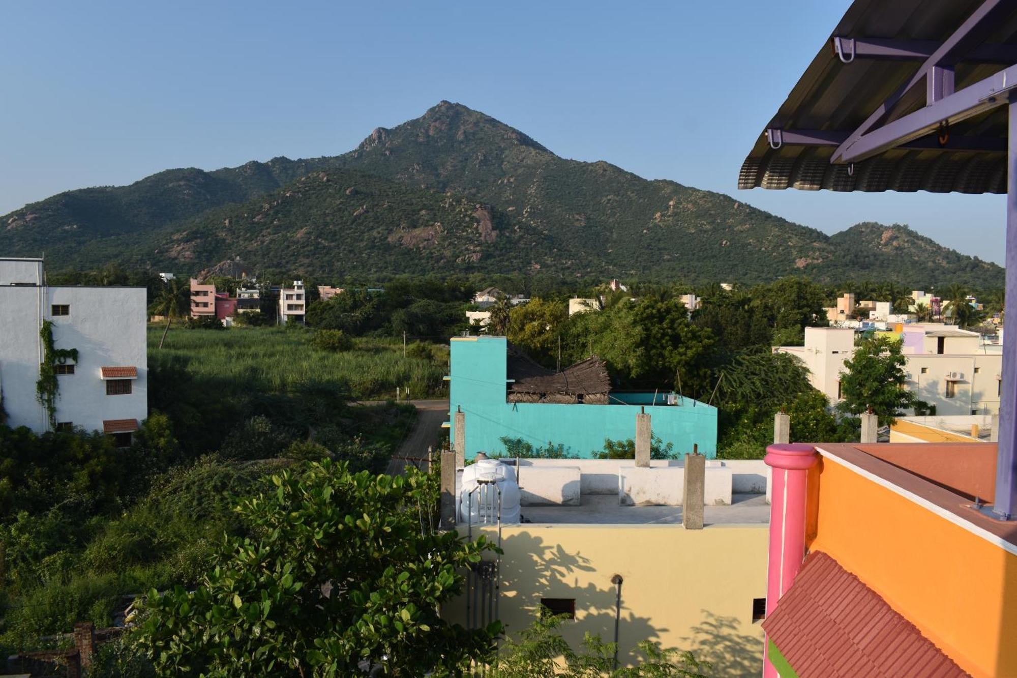 Rainbow Guest House Tiruvannāmalai Exterior foto