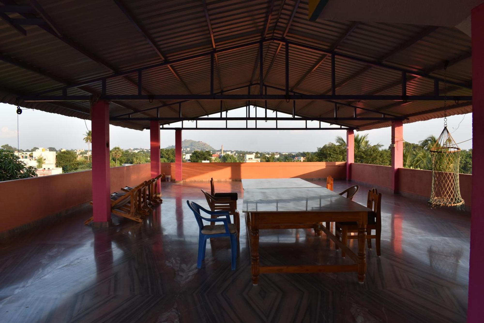 Rainbow Guest House Tiruvannāmalai Exterior foto