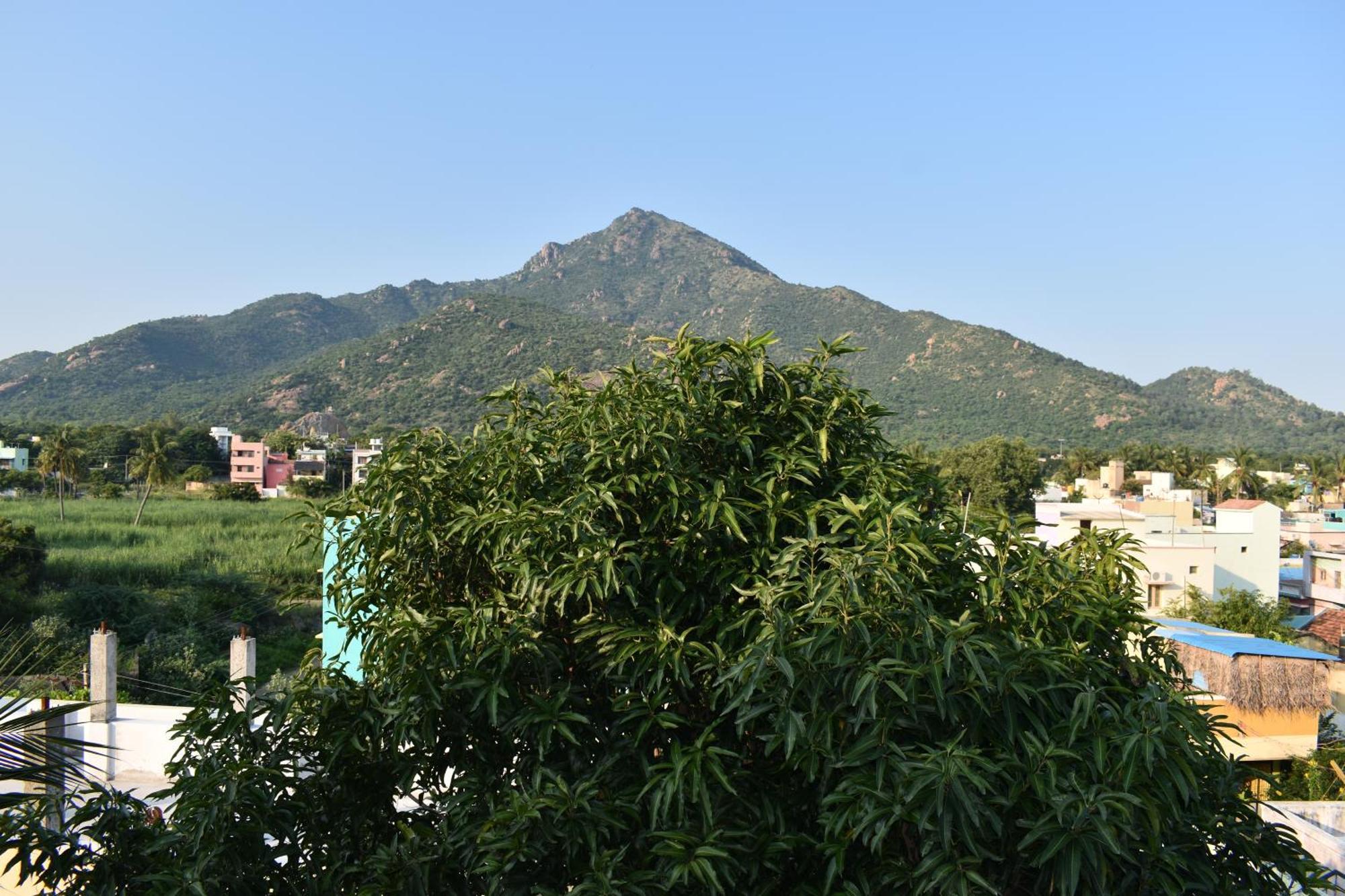 Rainbow Guest House Tiruvannāmalai Exterior foto